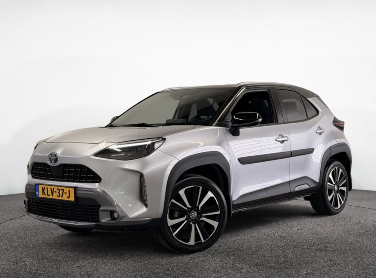 Toyota Yaris Cross - 1.5 Hybrid LaunchEd| Pano| JBL| HUD| Adap.Cruise| Leder - AutoWereld.nl