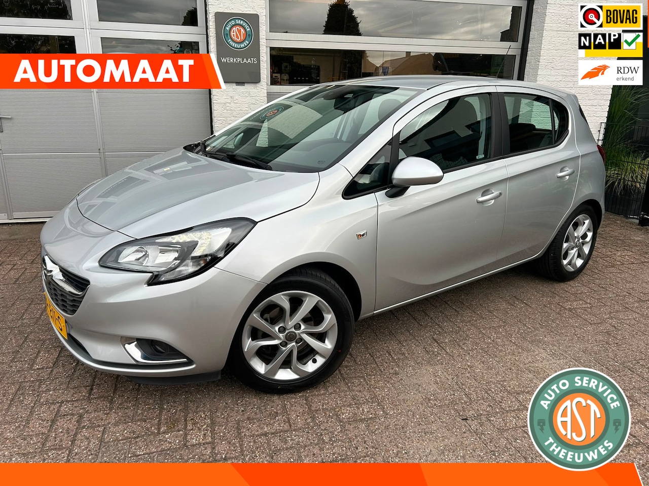 Opel Corsa - 1.4 Online Edition AUTOMAAT|CARPLAY|PDC|CRUISE - AutoWereld.nl