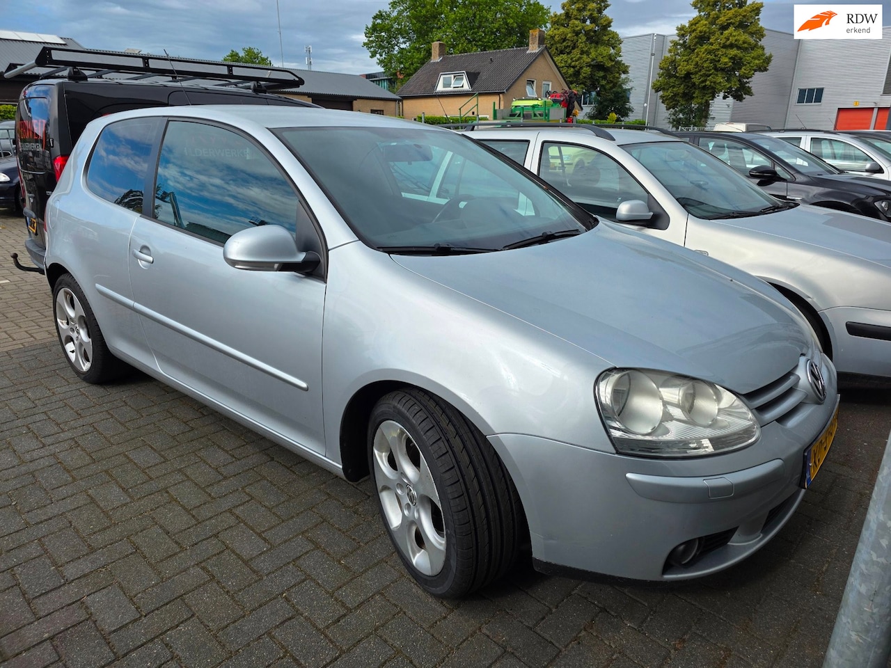 Volkswagen Golf - 1.4 SPORT airco/CRUISE *apk:07-2027* - AutoWereld.nl