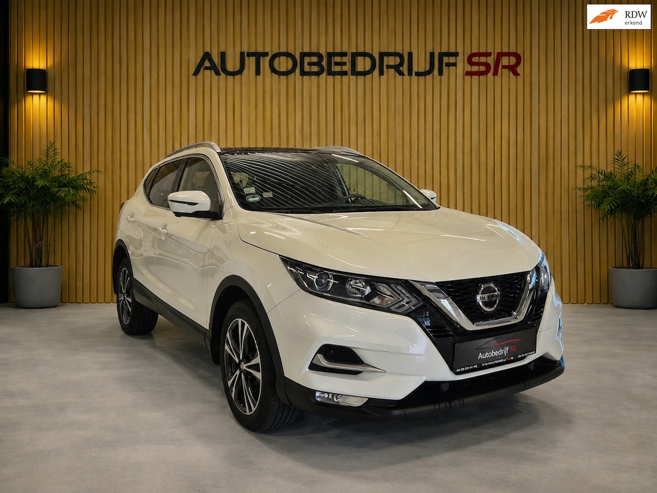 Nissan Qashqai - 1.3 DIG-T Tekna + Panoramadak! 360'Camera Lane Assist! Cruise! Pdc! - AutoWereld.nl