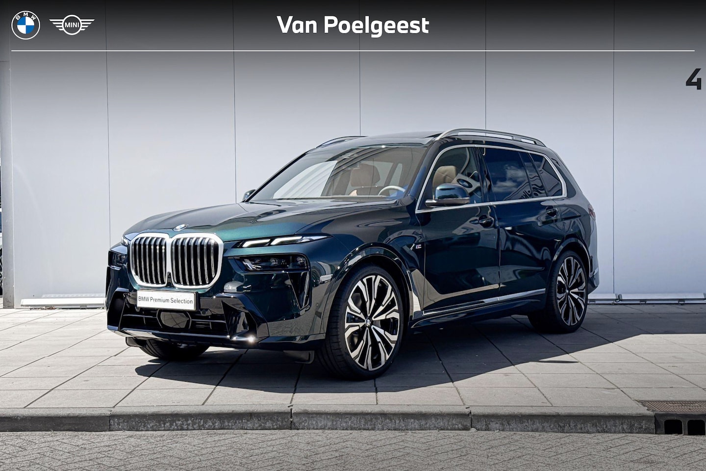 BMW X7 - xDrive40i M-Sport / 23 inch / Trekhaak / Driving Assistant Prof / Stoelverwarming op alle - AutoWereld.nl