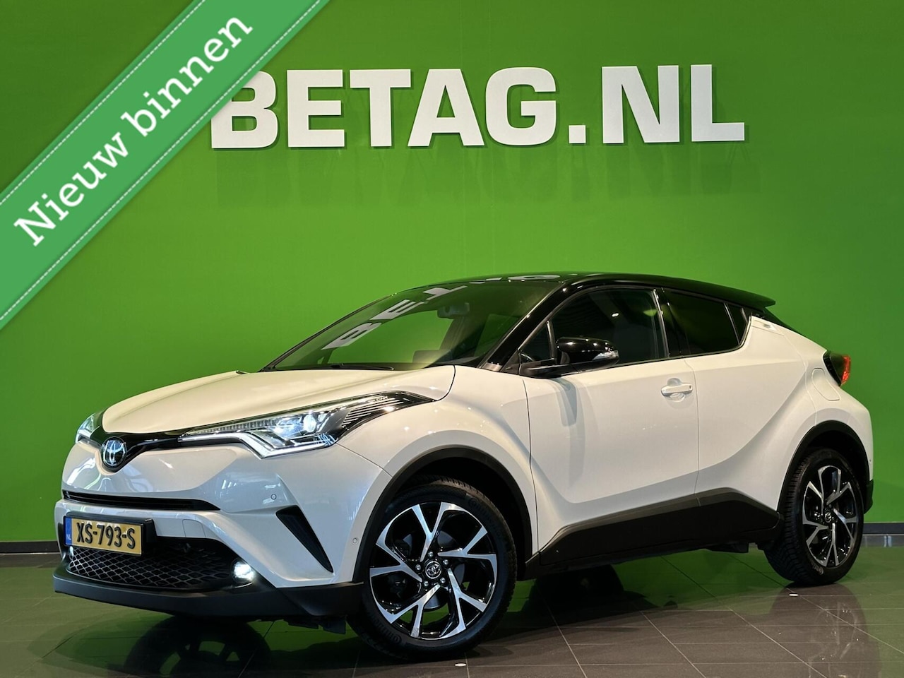 Toyota C-HR - 1.2 Bi-Tone Plus | Camera | Stoel- en stuurverw. | - AutoWereld.nl