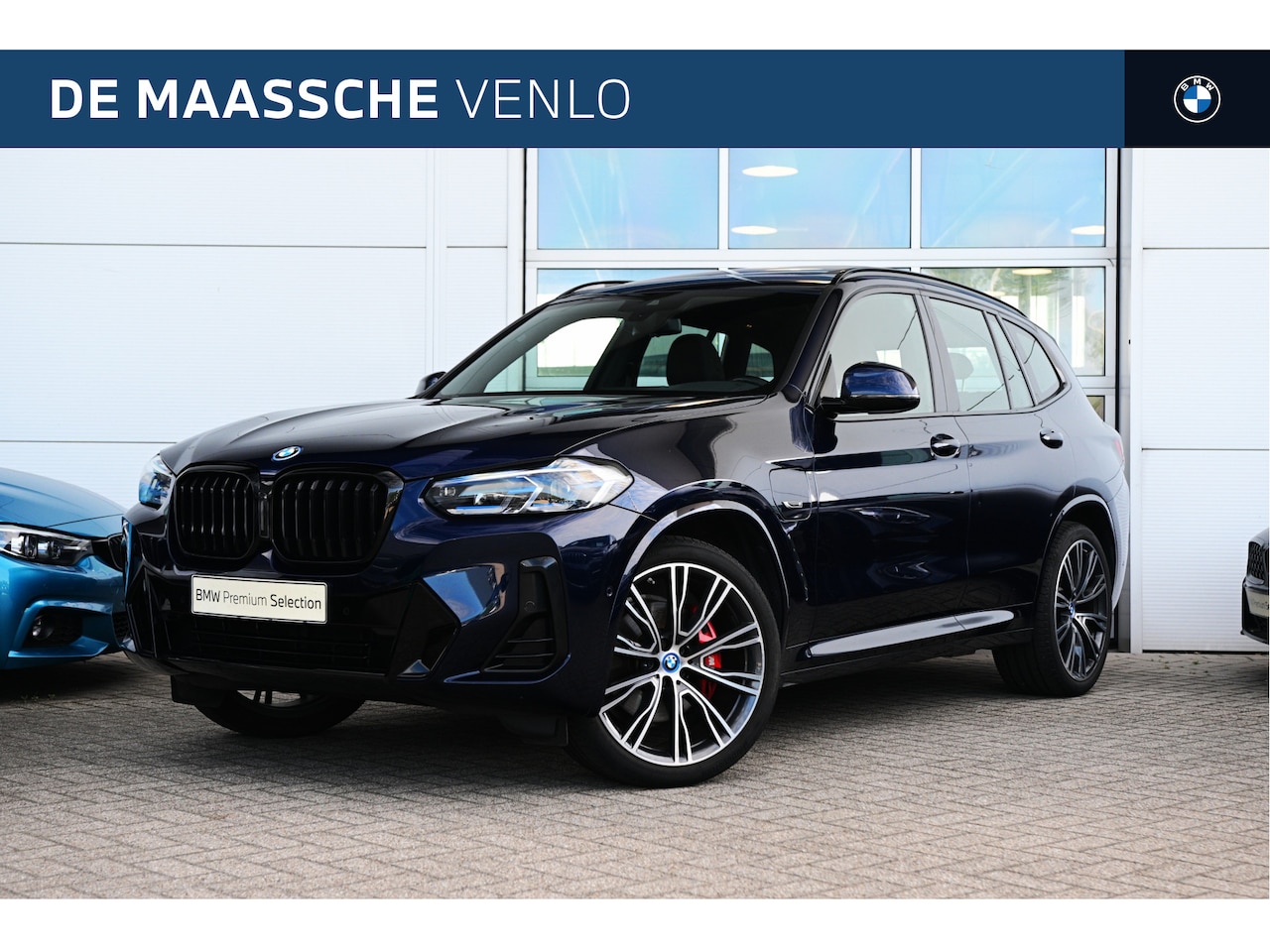 BMW X3 - xDrive30e High Executive M Sport Automaat / Panoramadak / Sportstoelen / Achteruitrijcamer - AutoWereld.nl