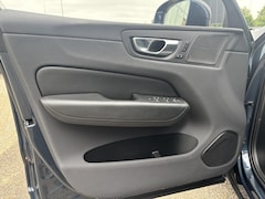 Volvo XC60 - B4 Inscription Leder Panodak Automaat