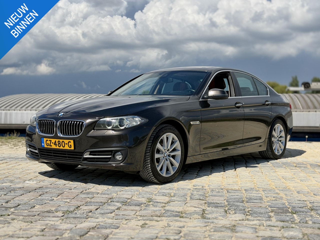 BMW 5-serie - 520d High Executive|Pano|Trekhaak|Stoelverwarming - AutoWereld.nl