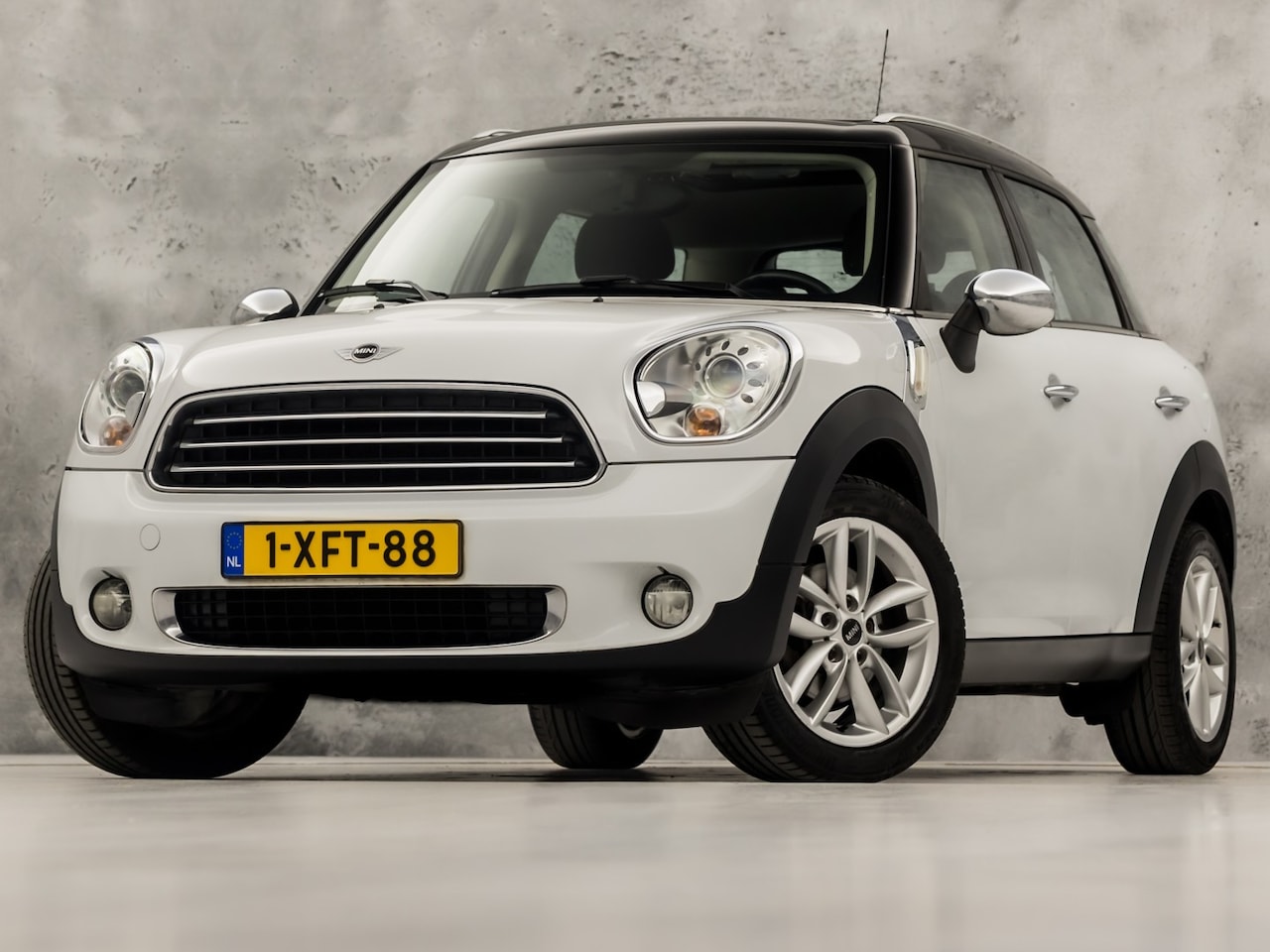 MINI Countryman - 1.6 Cooper Chili Sport (PANORAMADAK, NAVIGATIE, LEDER, STOELVERWARMING, SPORTSTOELEN, PARK - AutoWereld.nl