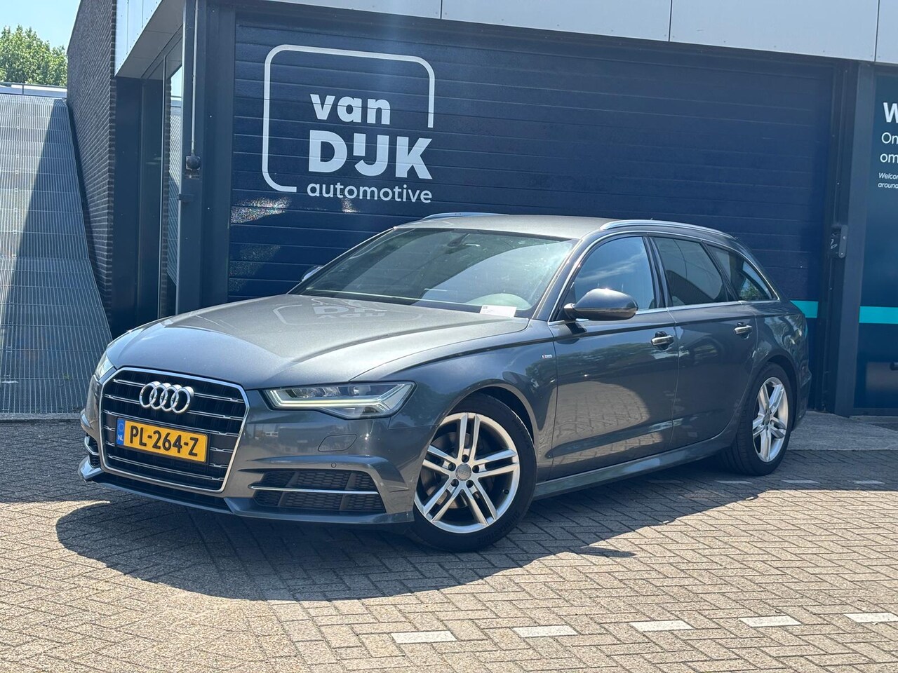 Audi A6 Avant - 1.8 TFSI ultra S line Edition TREKHAAK AFNEEMBAAR PARKEERSENSOREN CRUISE CONTROL SPORTSTOE - AutoWereld.nl
