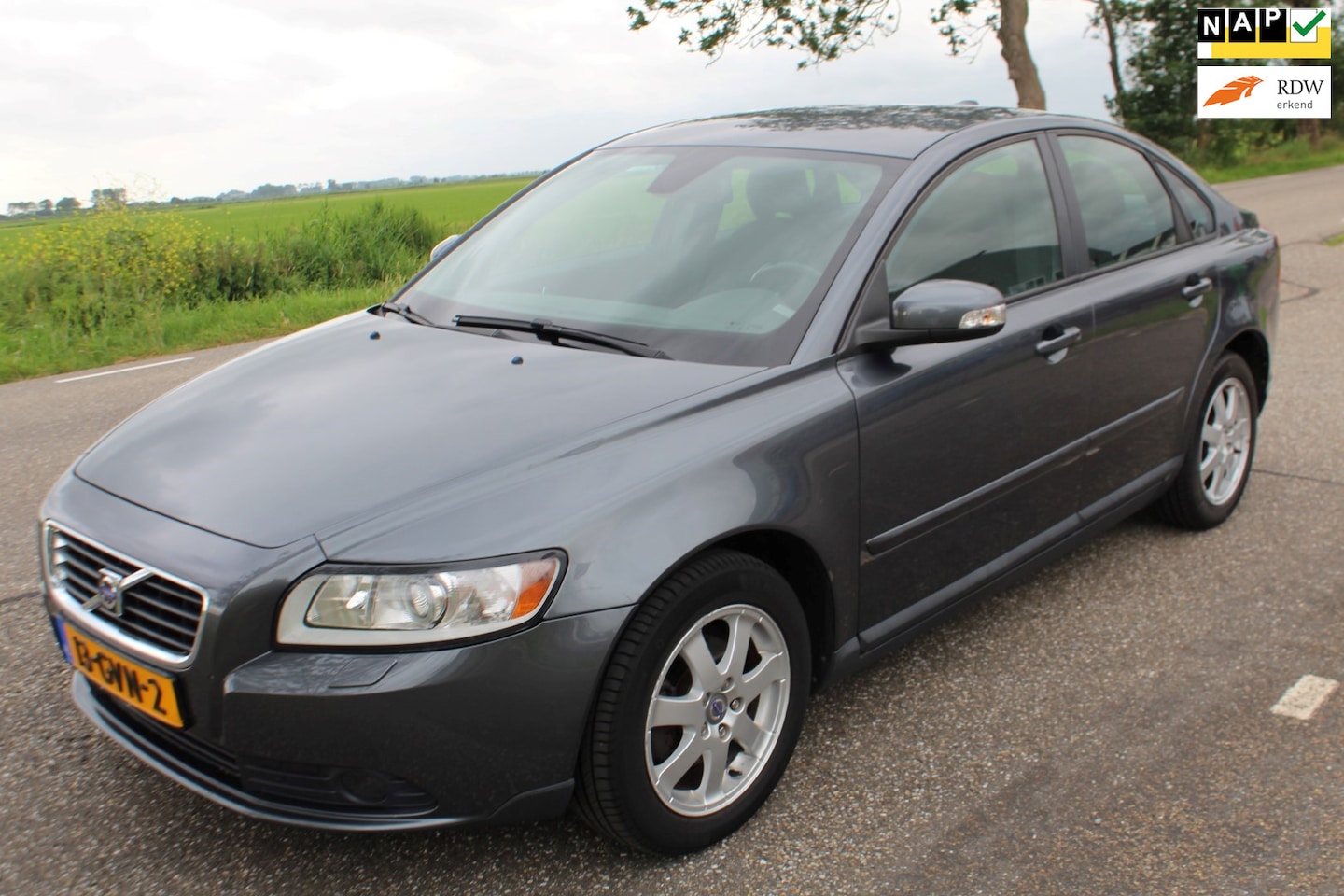 Volvo S40 - 1.8 // DEALER ONDERHOUDEN / WEINIG KM // - AutoWereld.nl