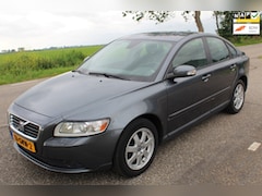 Volvo S40 - 1.8 // DEALER ONDERHOUDEN / WEINIG KM //