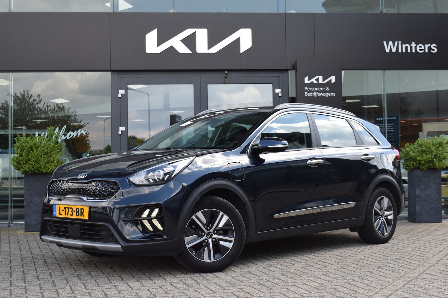 Kia Niro - 1.6 GDi PHEV DynamicLine | Trekhaak | Camera | Navigatie | Tot 10j. Kia Garantie | - AutoWereld.nl