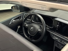 Volkswagen Polo - 1.6 TDI Highline / Pano / Camera /