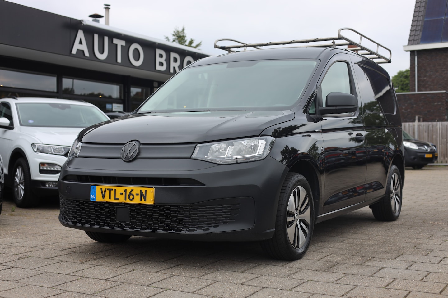 Volkswagen Caddy Cargo - 2.0 TDI COMFORT | NAVI | CARPLAY | TREKHAAK - AutoWereld.nl