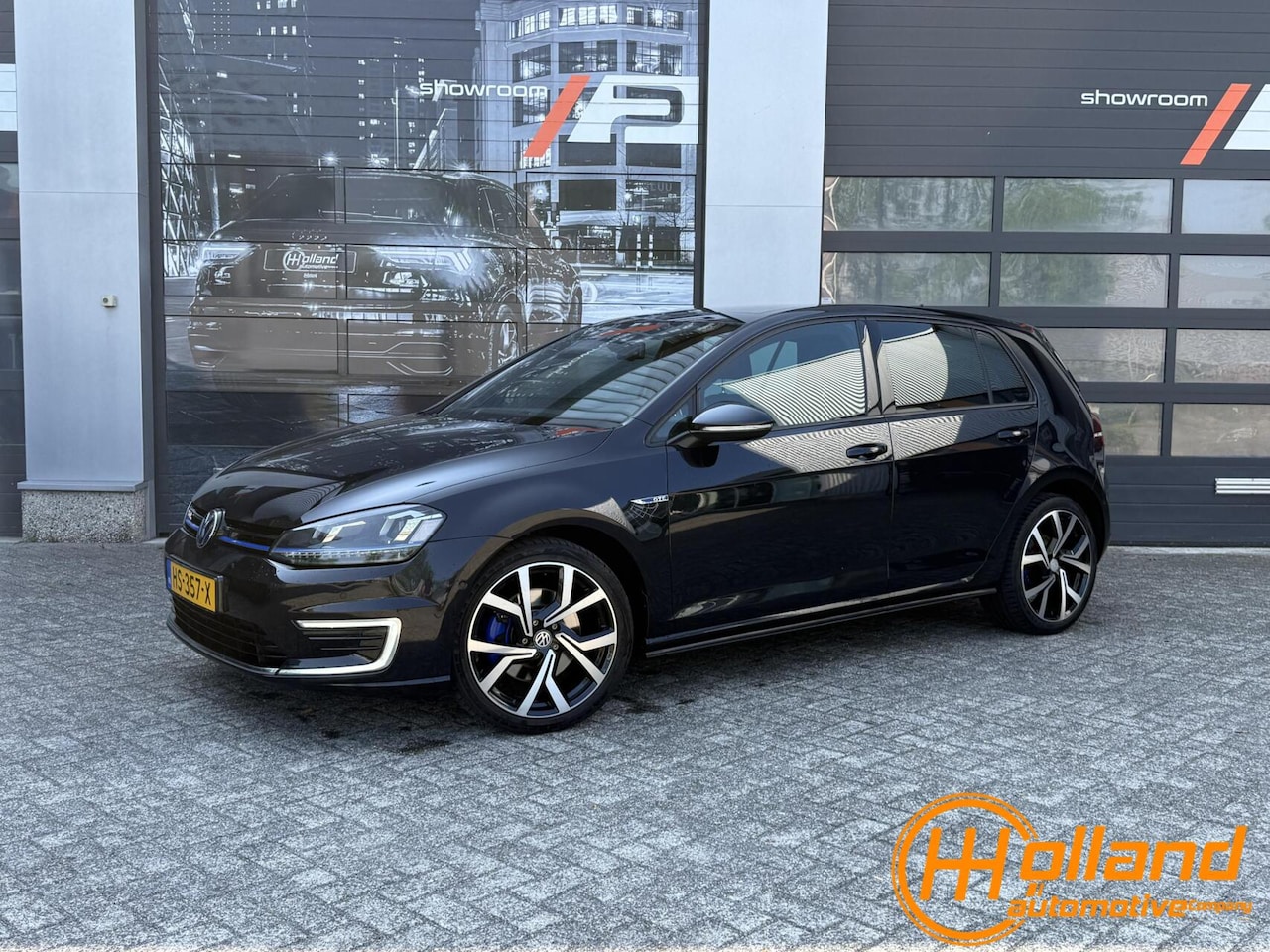 Volkswagen Golf - 1.4 TSI GTE|Pano|Groot navi! - AutoWereld.nl