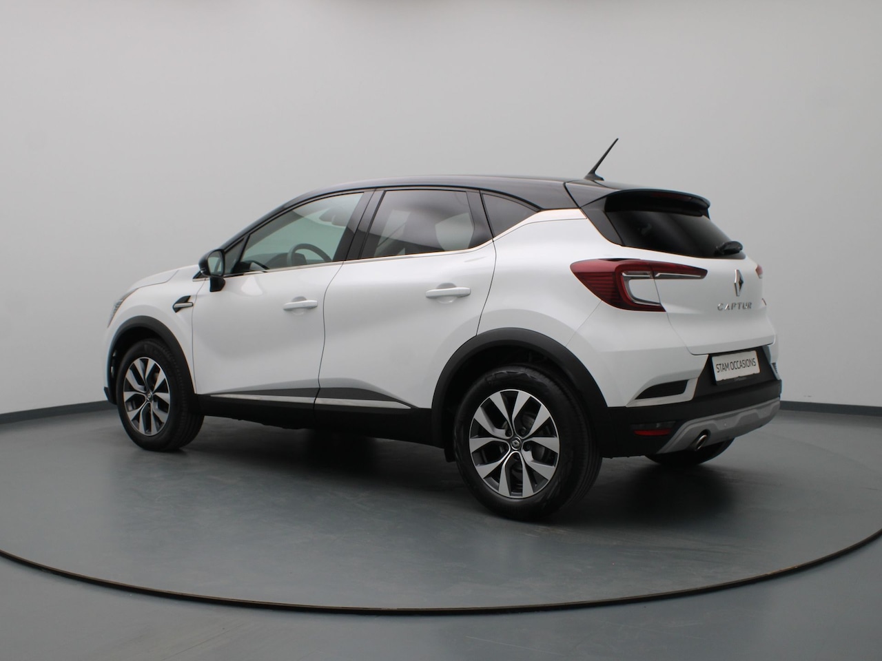 Renault Captur - TCe 100pk Intens Pack parking - AutoWereld.nl