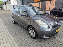 Toyota Yaris - 1.3 VVTi Aspiration Automaat