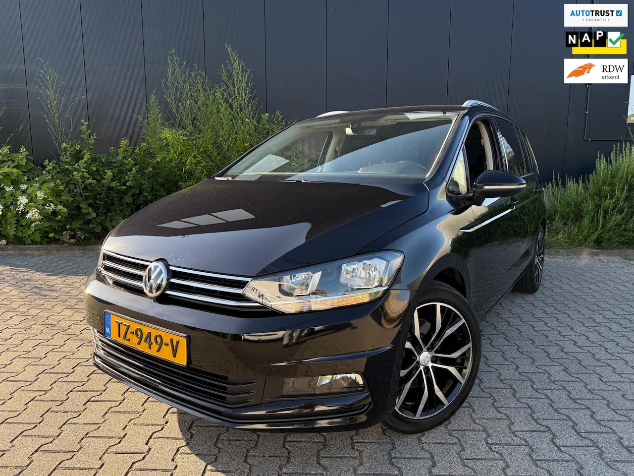 Volkswagen Touran - 1.5 TSI Comfortline 7p 1.5 TSI Comfortline 7p - AutoWereld.nl