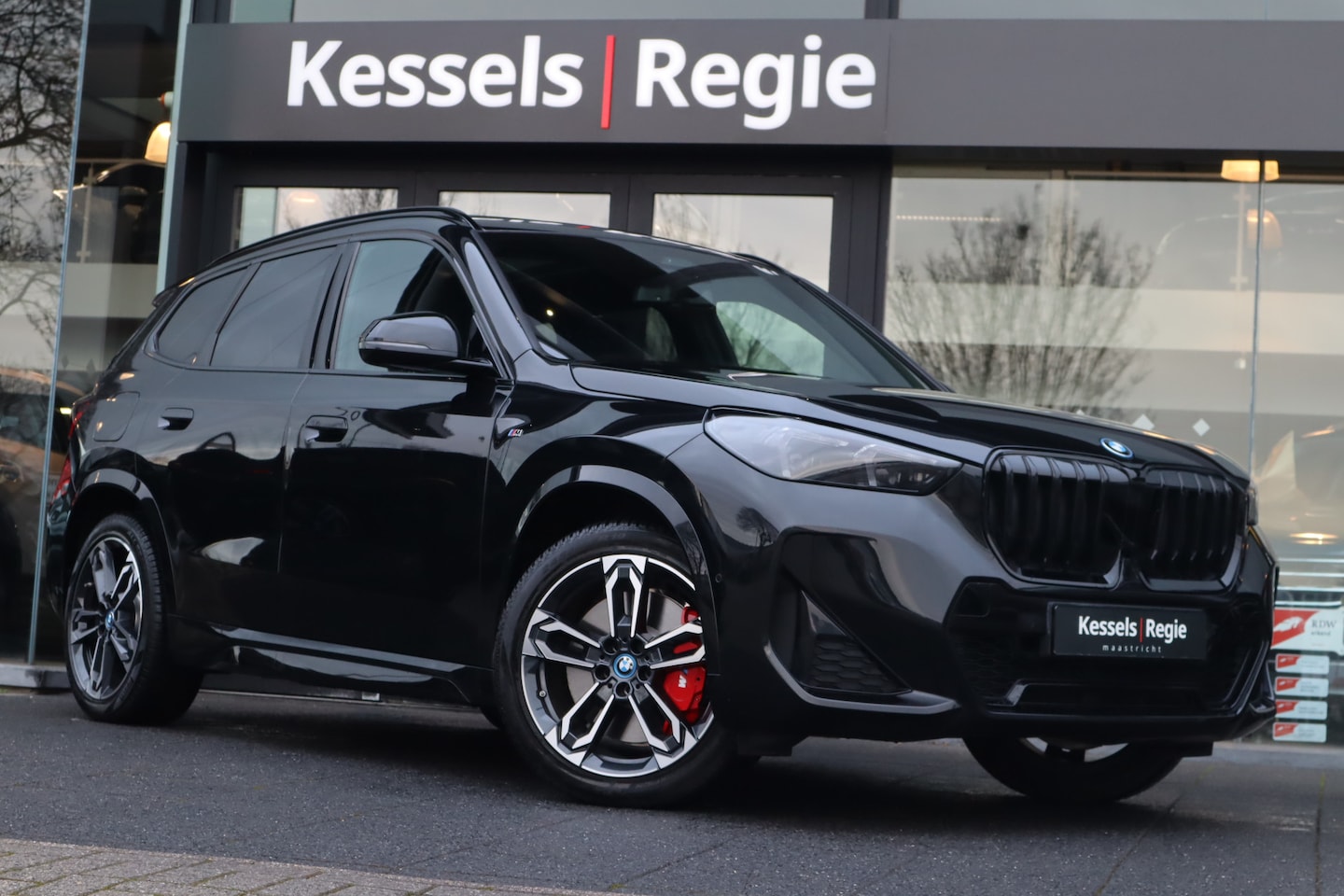 BMW X1 - xDrive25e M-sport Pro | Pano | Memory | H&K | 19” | Keyless | Ambient | Camera | Matrix | - AutoWereld.nl