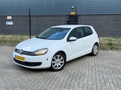 Volkswagen Golf - 1.4 Trendline |Airco| |CruiseControl| |Stoelverwarming|