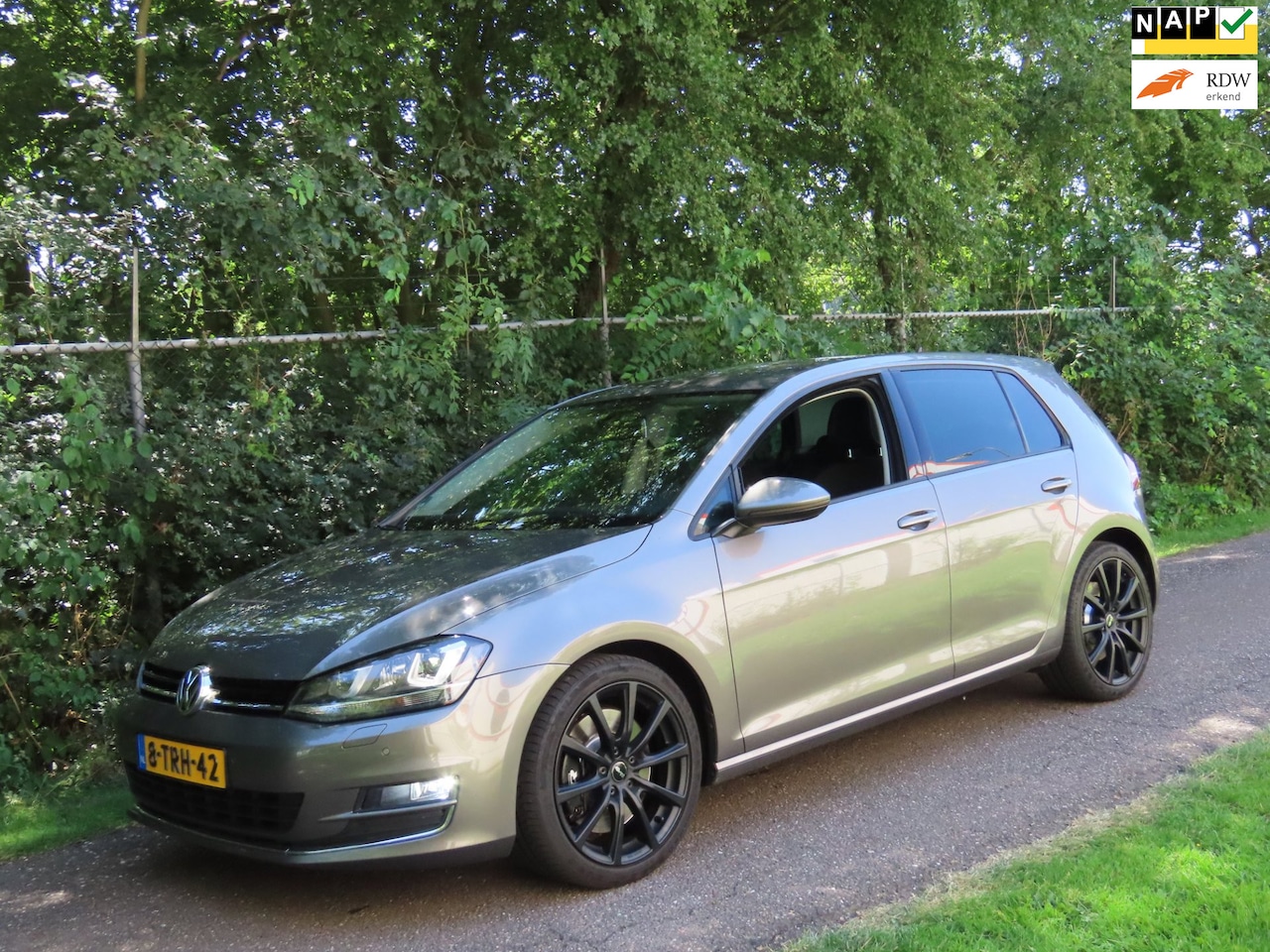 Volkswagen Golf - 1.4 TSI Highline *1e EIG *DigiDash *CARPLAY *CAMERA *VOLL SERVICE - AutoWereld.nl
