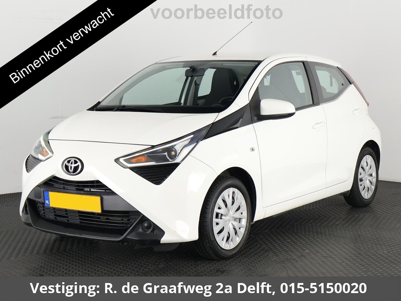 Toyota Aygo - 1.0 VVT-i X-Play Automaat | Airco | Camera | Bluetooth | - AutoWereld.nl
