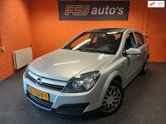 Opel Astra - 1.8 / AUTOMAAT / 5 DEURS / CARPLAY / AIRCO