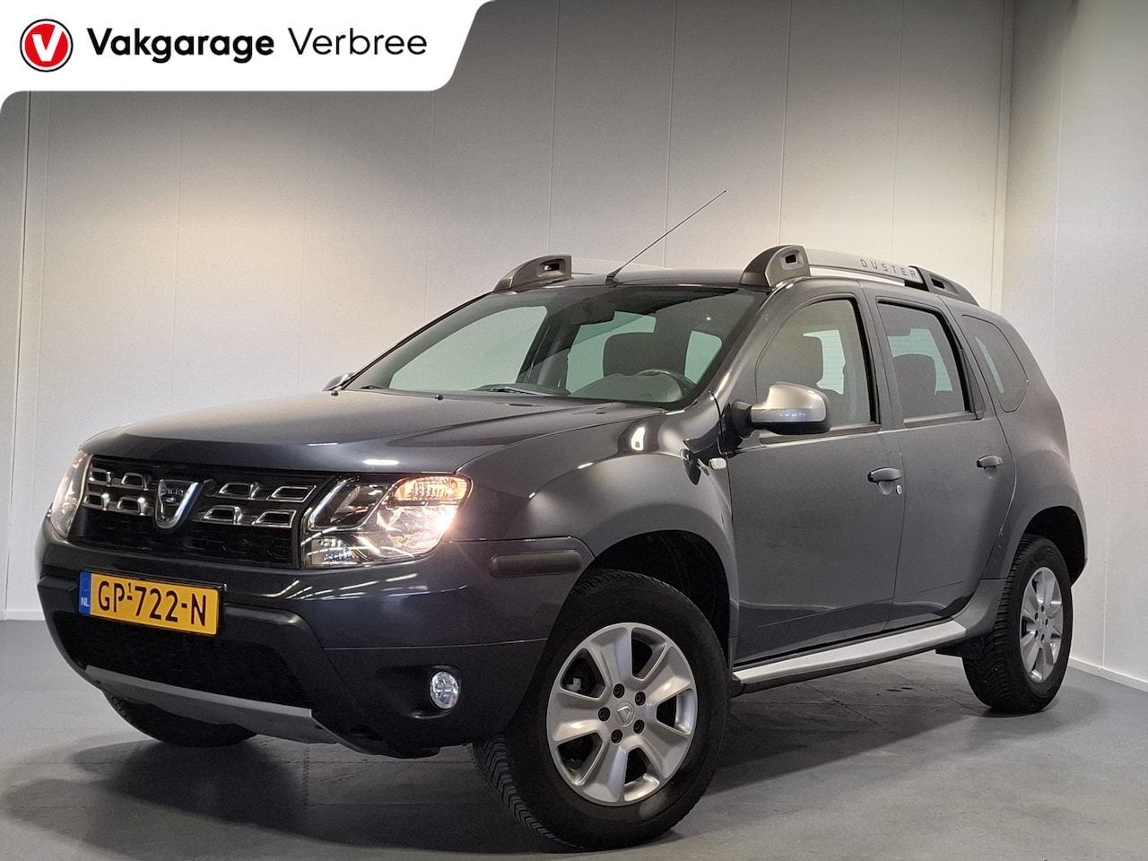 Dacia Duster - 1.2 TCe 4x2 10th Anniversary | Navigatie | Lichtmetalen Velgen 16" | Cruise Control | Radi - AutoWereld.nl