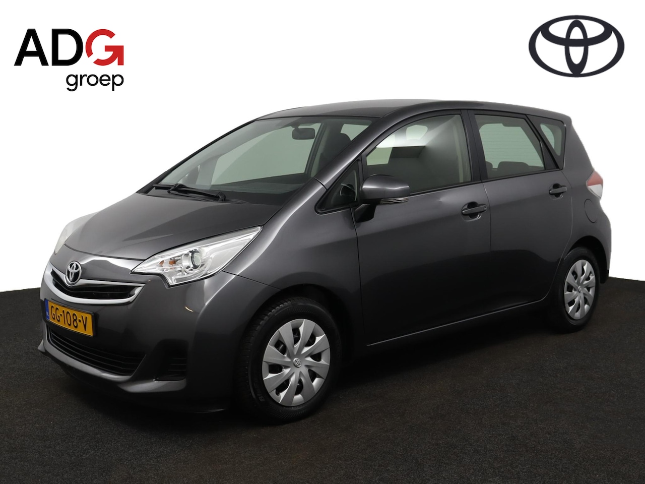 Toyota Verso S - 1.3 VVT-i Aspiration | Automaat | Airco | Achteruitrijcamera | Navigatie | Cruise Control - AutoWereld.nl
