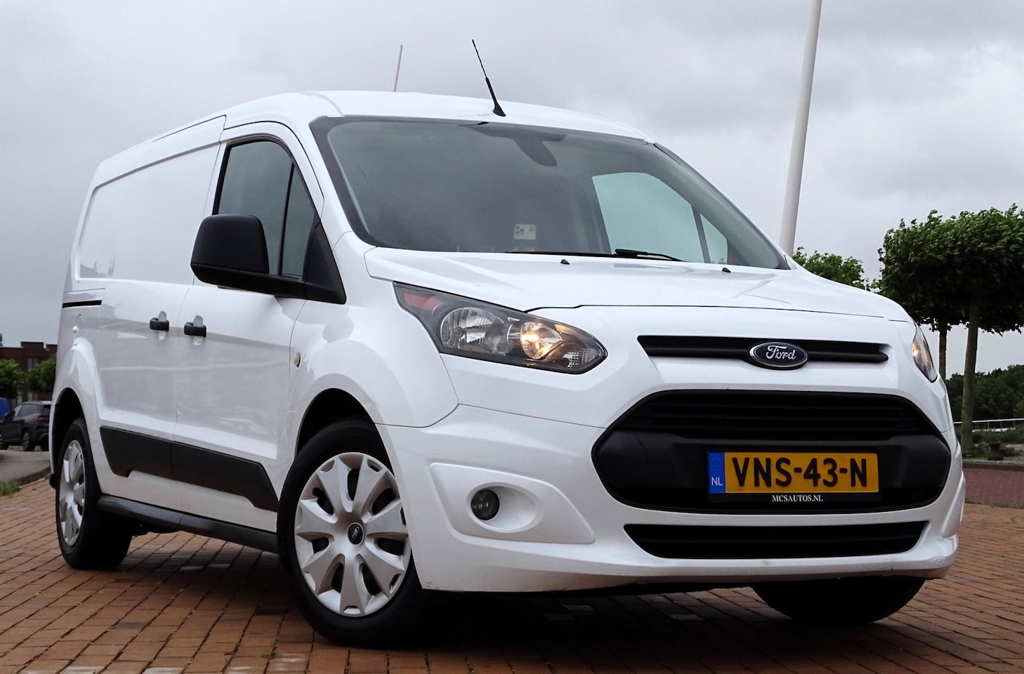 Ford Transit Connect - 1.5 TDCI L2 101pk 3 zits Euro6 start&stop - AutoWereld.nl