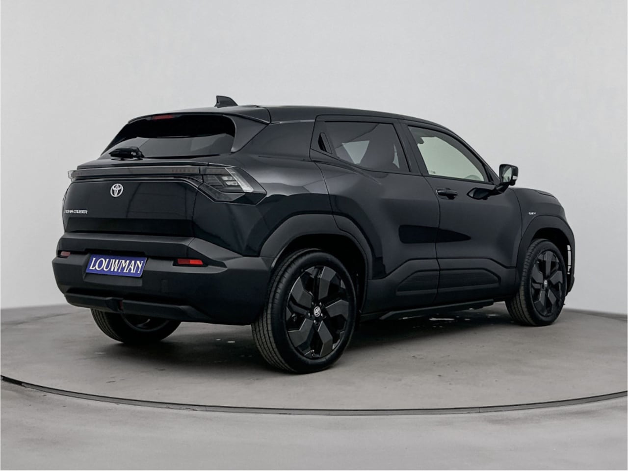 Toyota Urban Cruiser - Executive 61 kWh *DEMO* | Apple Carplay & Android Auto | Parkeercamera | * - AutoWereld.nl