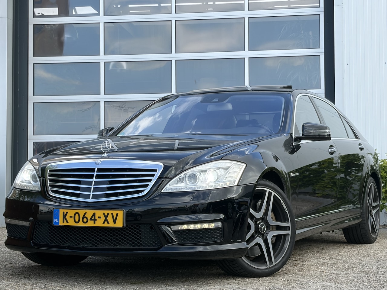 Mercedes-Benz S-klasse - AMG 63 Lang Performance Package 571pk | Facelift | Achteruitrijcamera | Bi-xenon koplampen - AutoWereld.nl