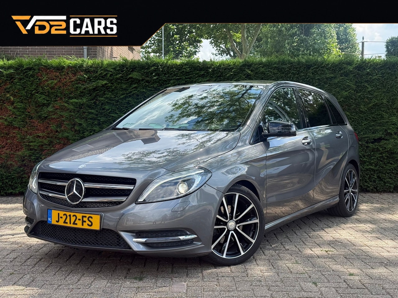 Mercedes-Benz B-klasse - 180 Night Edition | LED | Camera | - AutoWereld.nl