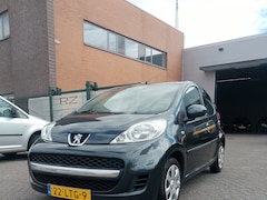 Peugeot 107 - 1.0-12V XS