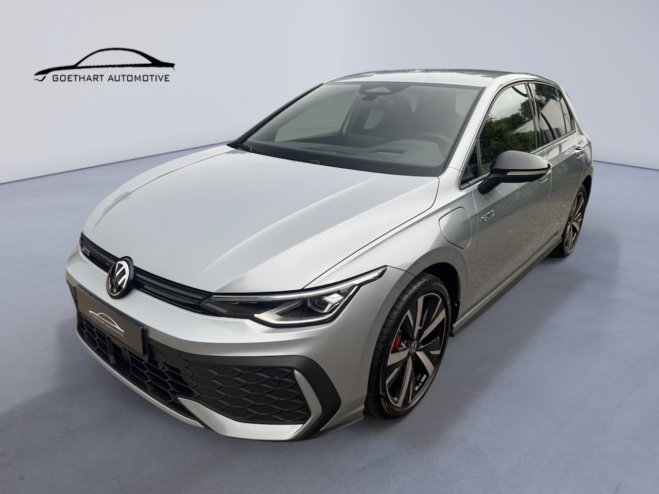 Volkswagen Golf - 1.5 eHybrid GTE 272pk / 360 Cam / 5J Garantie / HUD / Black Style - AutoWereld.nl