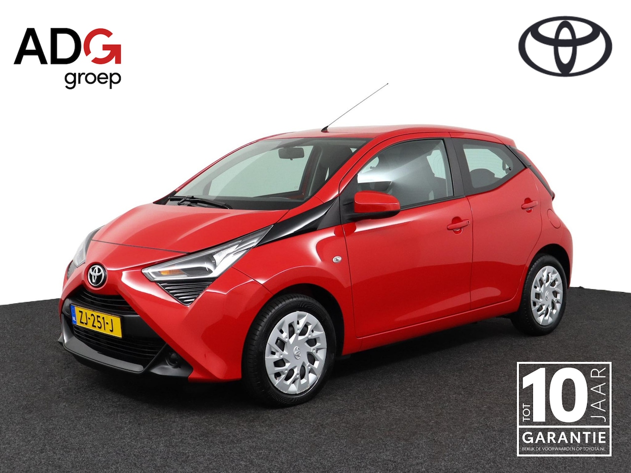 Toyota Aygo - 1.0 VVT-i x-play limited | Airco | Achteruitrijcamera | Bluetooth telefonie en muziek stre - AutoWereld.nl