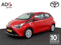 Toyota Aygo - 1.0 VVT-i x-play limited | Airco | Achteruitrijcamera | Bluetooth telefonie en muziek stre