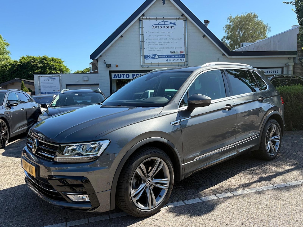 Volkswagen Tiguan - 1.4 R-LINE/PANO/VIRTUAL/CARPLAY/KEYLESS/CAMERA - AutoWereld.nl