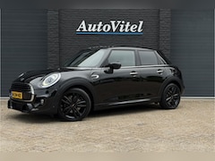 MINI 5-Deurs - 1.5 Cooper Dalston JCW pakket | Panodak | Kuipstoelen | Sfeerverlichting | Stoelverwarming