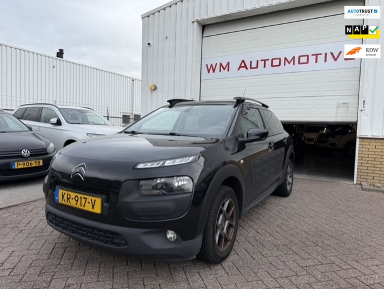 Citroën C4 Cactus - 1.2 PureTech Shine AIRCO NAVI - AutoWereld.nl