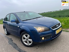 Ford Focus - 1.8-16V Ambiente / 49.000 nap