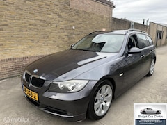 BMW 3-serie Touring - 318i High Executive