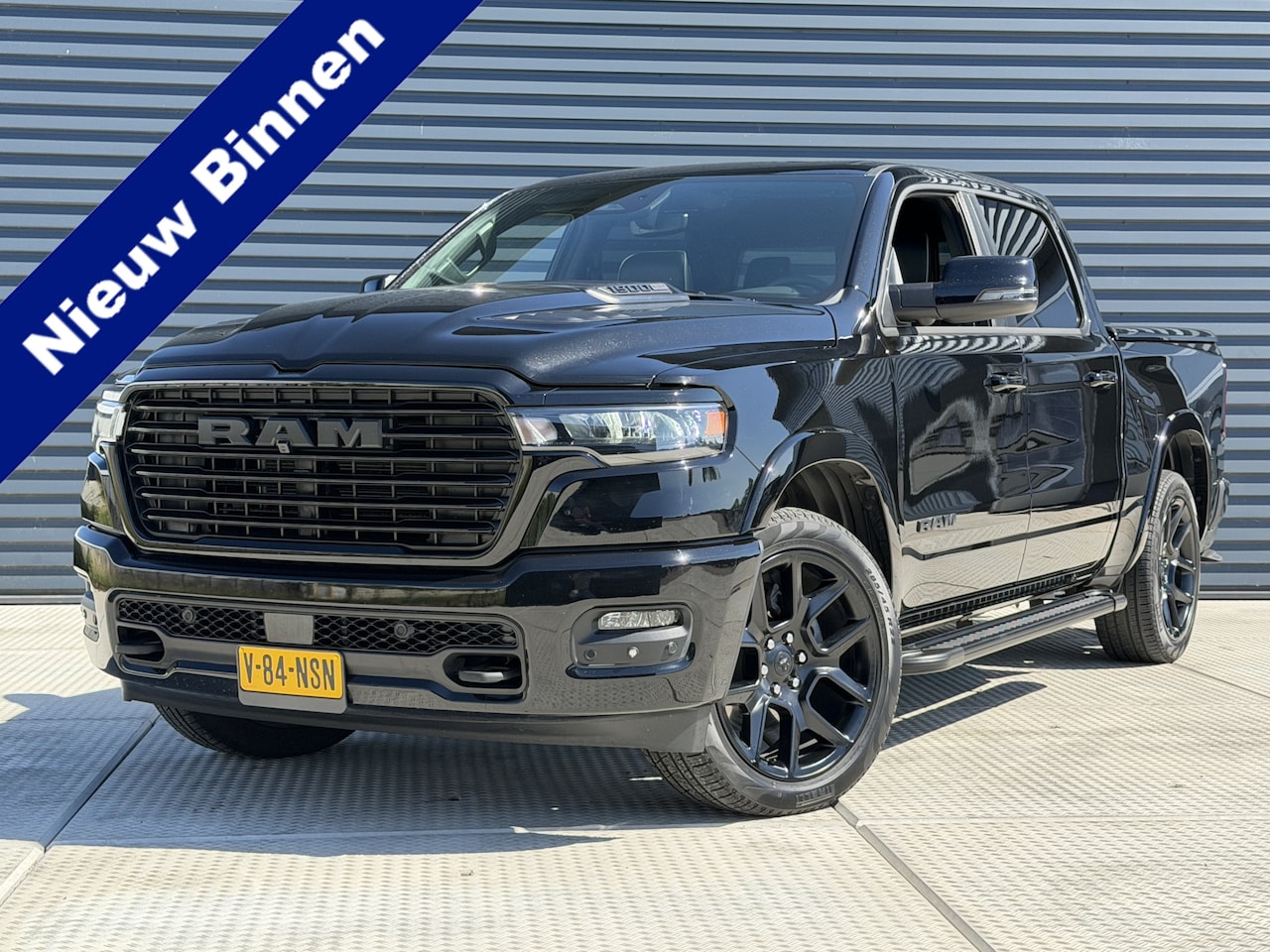 Dodge Ram 1500 - LARAMIE Night SST Huricane 426 PK Panorama Dak / Co pilot screen - AutoWereld.nl