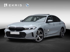 BMW 3-serie - Sedan 320e | M Sportpakket | Innovation Pack | Panodak | Head-Up | Driving Assistant | Har