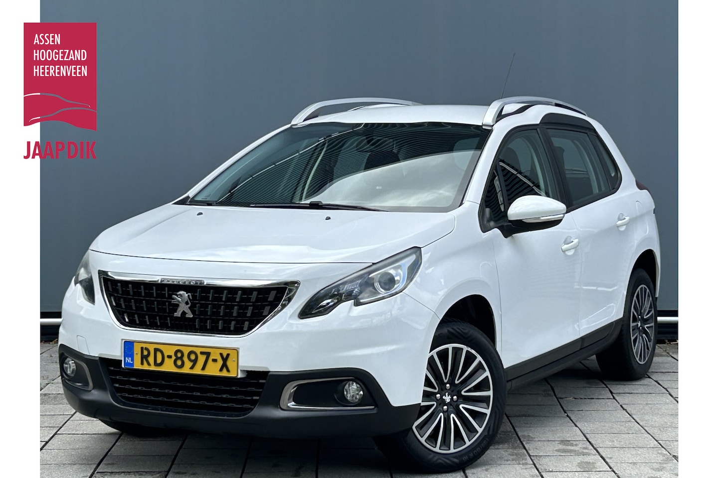 Peugeot 2008 - BWJ 2017 | 1.2T 111PK Blue Lion | TREKHAAK | NAVI | CRUISE | AIRCO | CARPLAY | - AutoWereld.nl