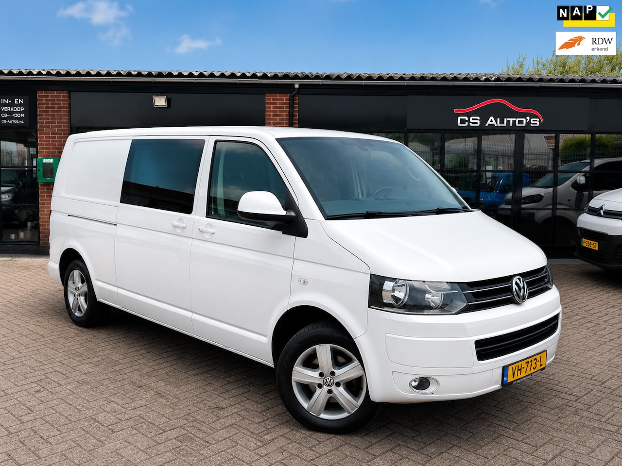 Volkswagen Transporter - 2.0 TDI L2H1|140pk|automaat|dubbel cabine|airco|leder|cruise.control - AutoWereld.nl