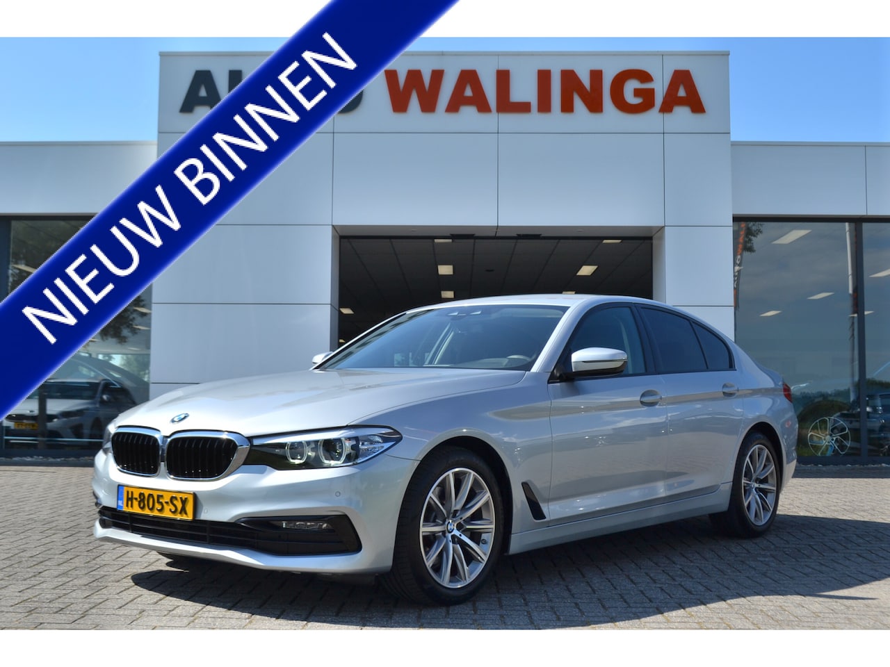 BMW 5-serie - 520i Sportline | Achteruitrij Camera | Stoelverwarming | Grootlicht-assistent | Ambience-v - AutoWereld.nl