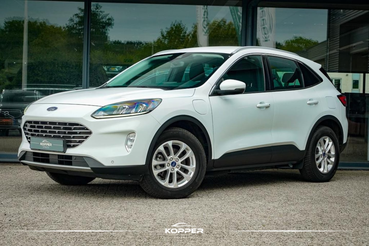 Ford Kuga - 2.5 PHEV Titanium / Trekhaakvoorb / All-Season / Incl BTW - AutoWereld.nl