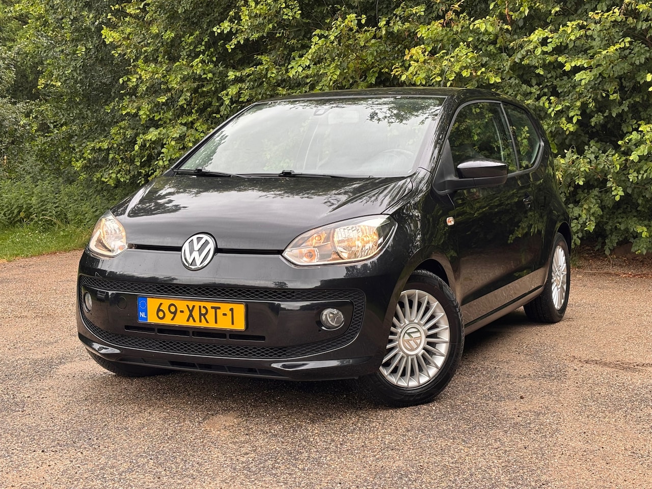Volkswagen Up! - 1.0 high up! BlueMotion | Airco Nu € 2.450,- !!! - AutoWereld.nl