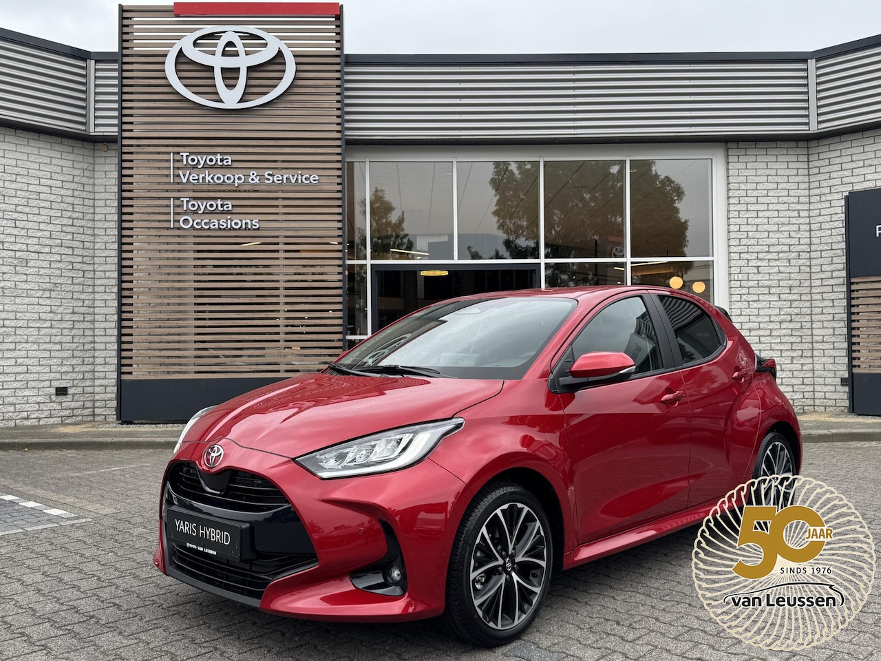 Toyota Yaris - 1.5 Hybrid 115 DYNAMIC NIEUW DIRECT LEVERBAAR! STOEL/STUURVERW 17'' LM-VELGEN BLIND SPOT K - AutoWereld.nl
