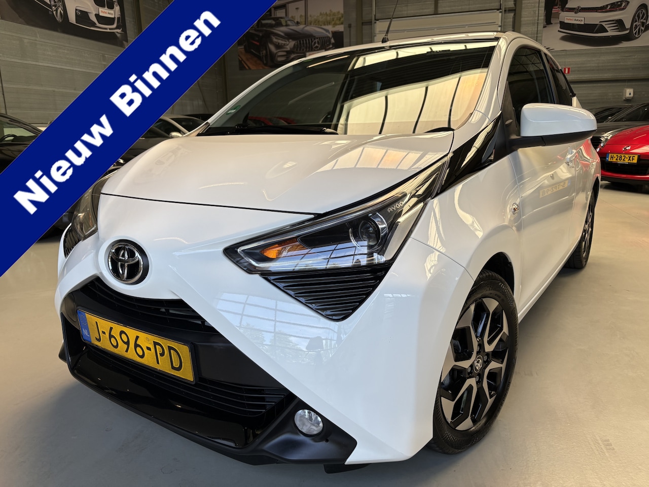 Toyota Aygo - 1.0 VVT-i x-joy cabrio Airco, Carplay, Navi - AutoWereld.nl