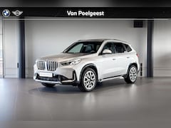 BMW X1 - sDrive18i | X Line | Glazen Panoramadak | Achteruitrijcamera | Trekhaak |